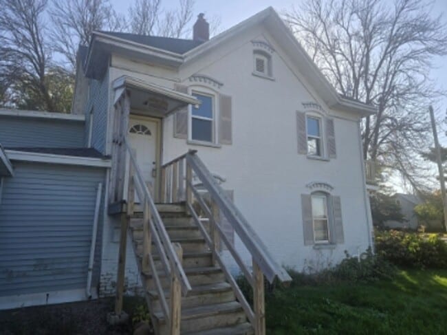 Photo - 406 N Bridge St Unit A- Upper