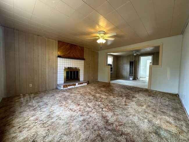 Photo - 521 Rose Ave