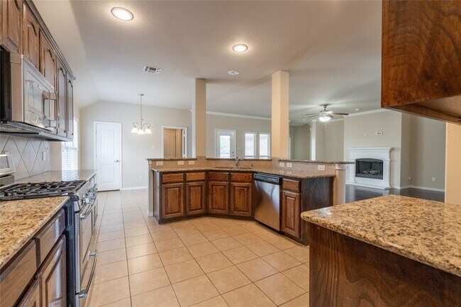 Photo - 1112 Hiddencreek Dr