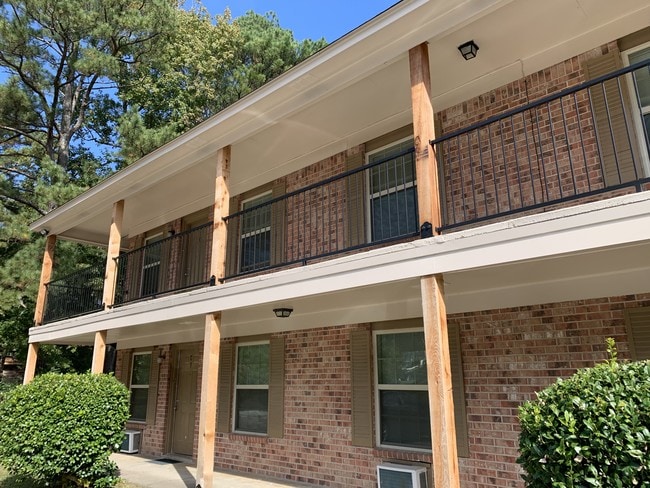 Royal Crest Apartments