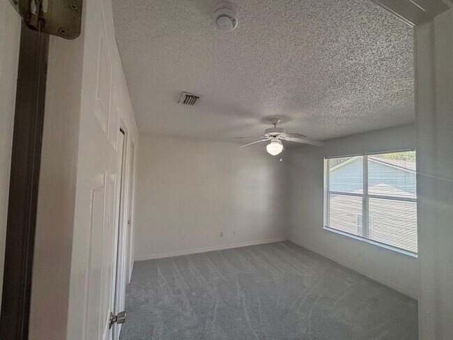 Photo - 565 Florosa Ct