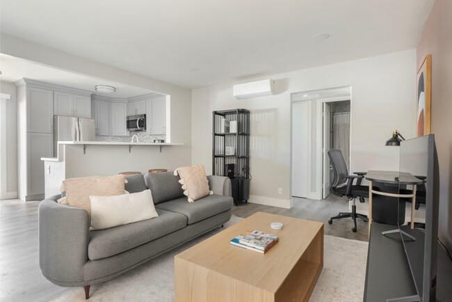 Lawrence Arms Apartments