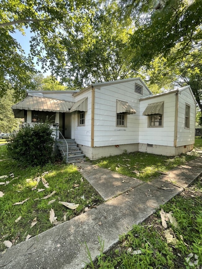 Building Photo - 237 20th St SW Rental