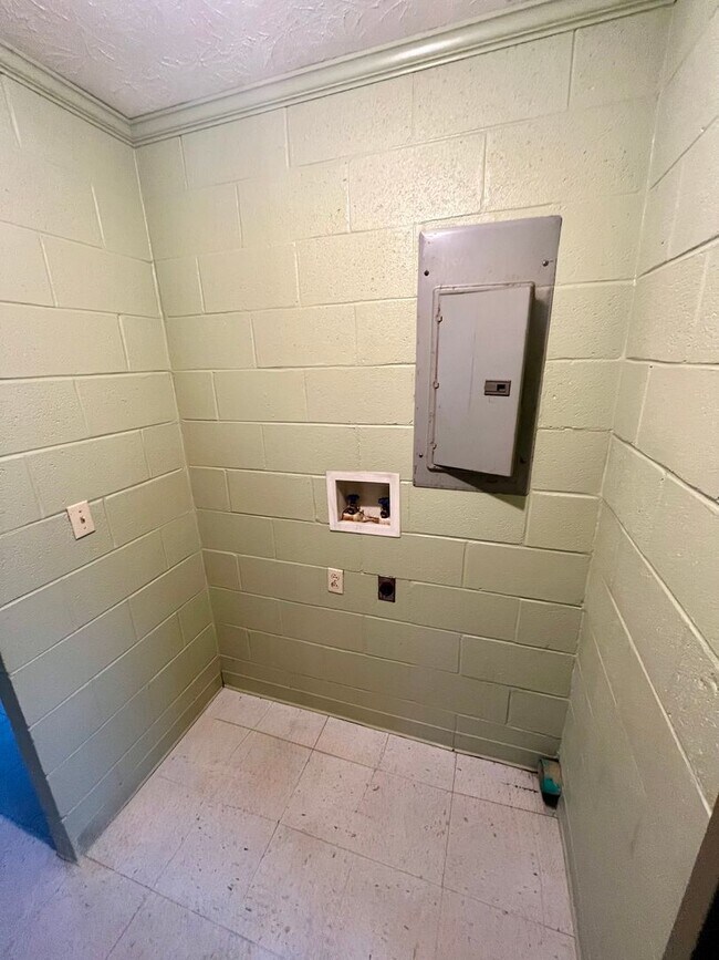 370 E Gordon Ave Unit A