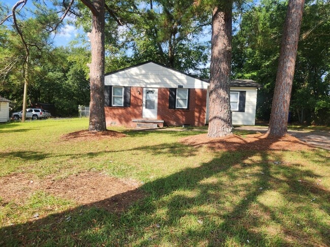 Building Photo - 1510 Colleton St