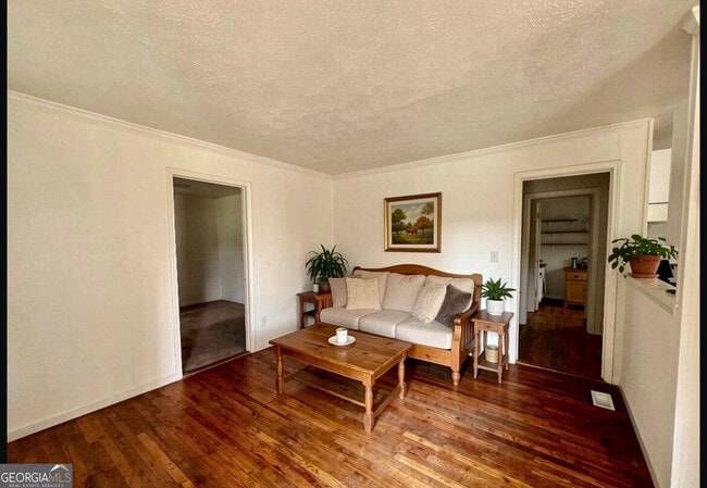 Photo - 145 Herring St