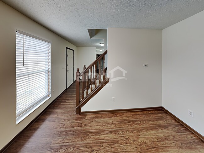 6687 Jennyann Way