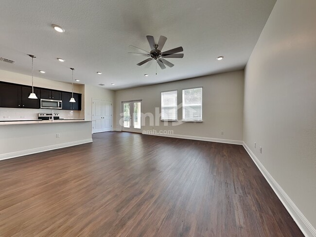 Photo - 27462 St Andrews Ave