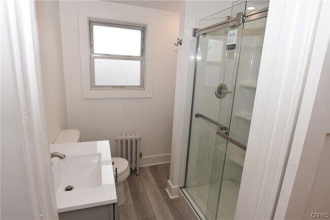 Photo - 44 Westmoreland St Unidad Second floor 2 bedroom un