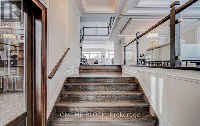 Photo - 408 Connaught Ave