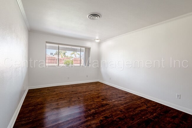 Photo - 3 Bedroom/2 Bath Home - $2295 per month!