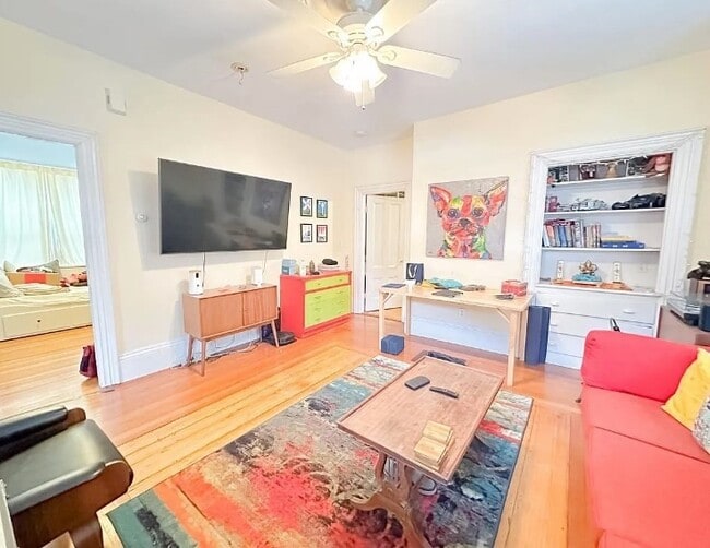 Building Photo - 7 Sargent Ave Unit 1