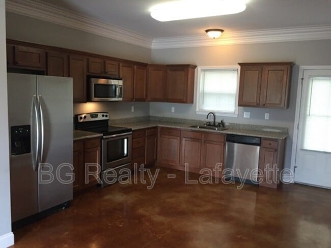 113 Flurry Ln