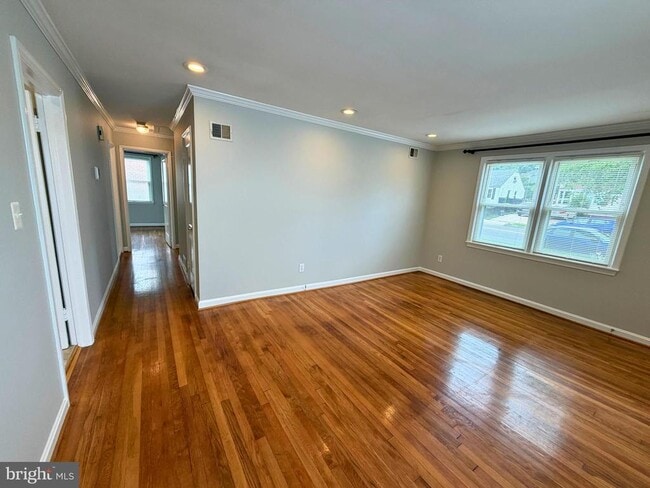 Photo - 6825 Westmoreland Rd