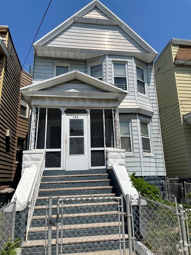 Building Photo - 140 Bidwell Ave Unit 2 Rental