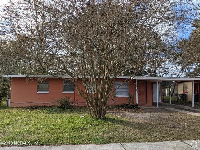 Building Photo - 1630 Detroit St Rental