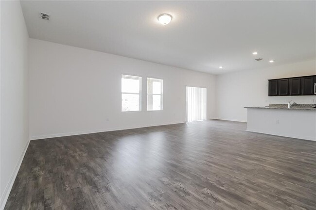 Photo - 101 Hidden Lk Lp Casa