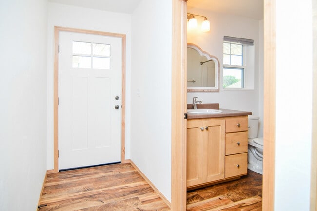 Photo - 2220 Blue Stem Ln