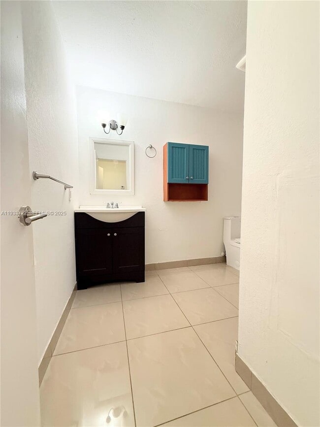 Photo - 2950 Griffin Rd Unit 3