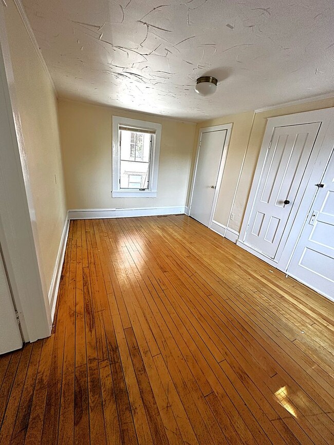 Photo - 114-116-116 S Champlain St Unit APT 3