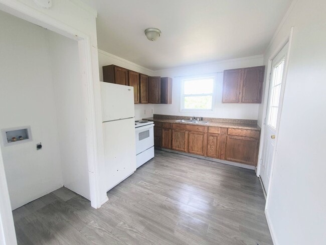 Photo - quaint home close to post
