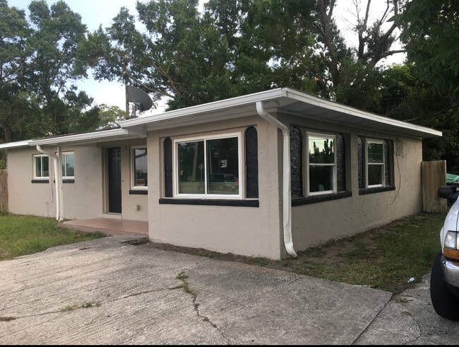 Photo - 4212 Silver Star Rd House