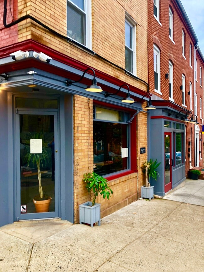 Entrada del edificio - 1839 E Lombard St Unidad B