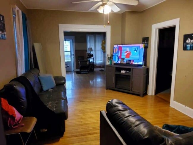 Photo - 1001 Delamere Ave Unit Lower