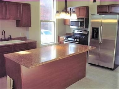 Photo - 100 N 5th St