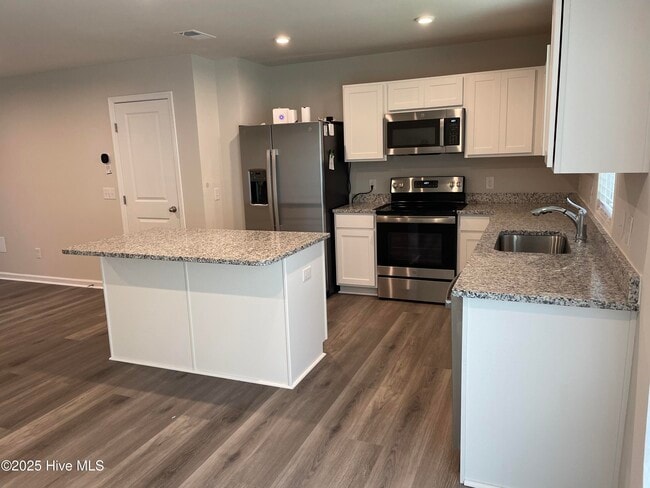 Photo - 1644 Branchwood Dr NE