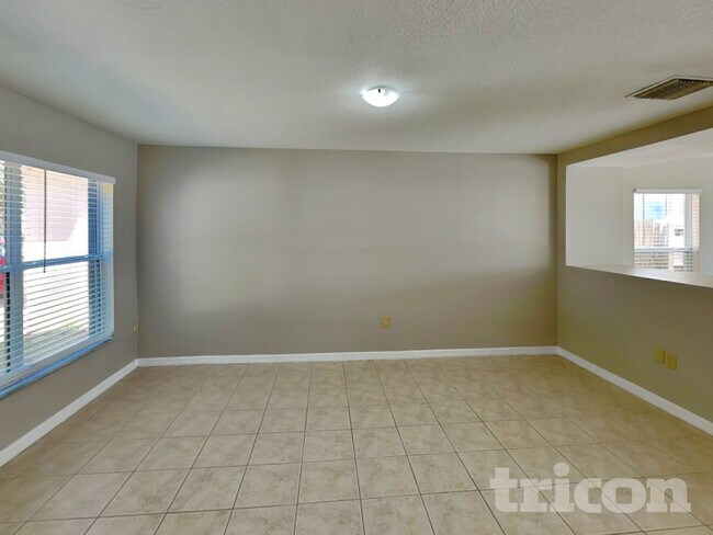 Photo - 10432 Boyette Creek Blvd