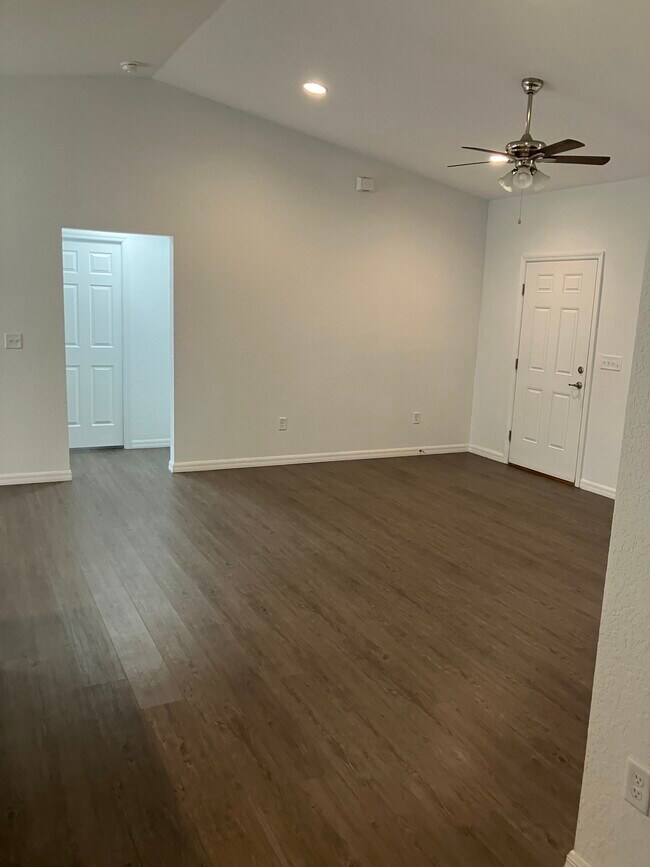 Photo - 35 Malauka Cir Ln