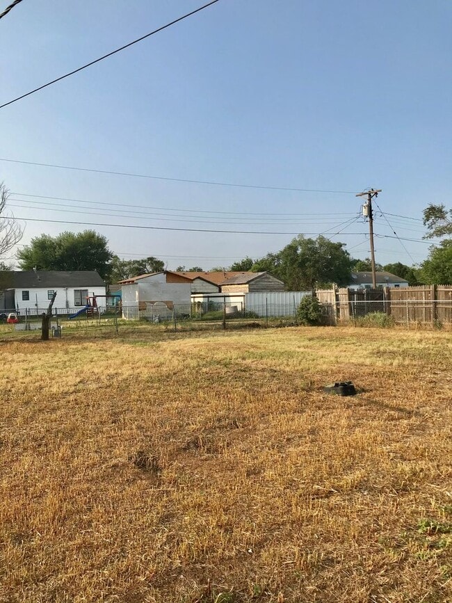 Photo - Cute 2 bed, 1 bath, 1 car garage in North Amarillo!