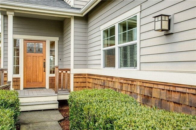 Photo - Seward Park 4 bedroom 3.5 bath Available now.