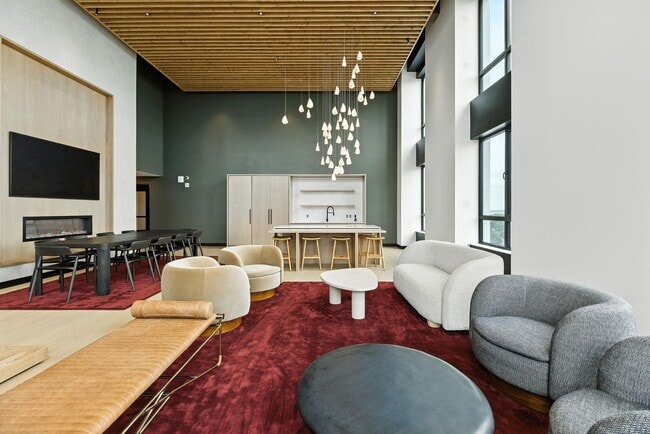 Photo - 10 S Paterson St Unit 121