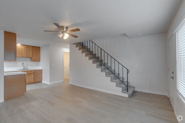 1BR, 1.5BA - 540SF - Living Room