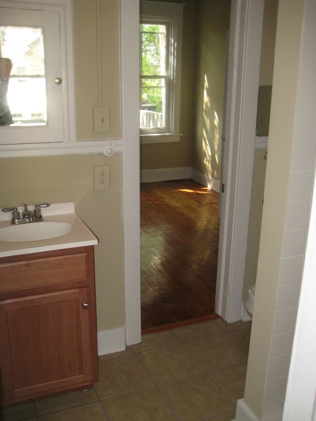 Photo - 20 S Allen Ave Unit 2