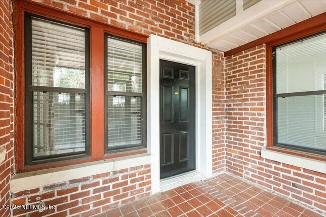 Building Photo - 1516 McDuff Ave S Rental