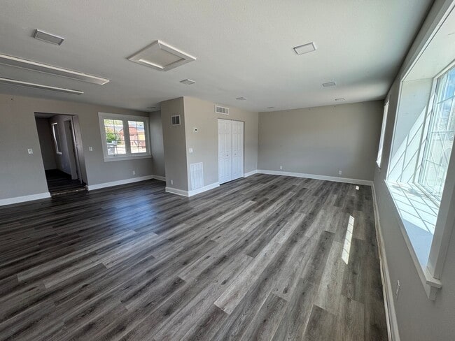 Photo - 104 1st St NE Apartamento Unidad 1