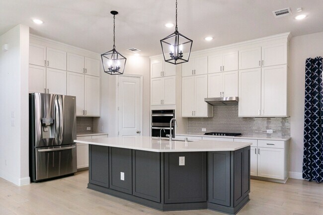 Photo - 8016 Sunflower Ln