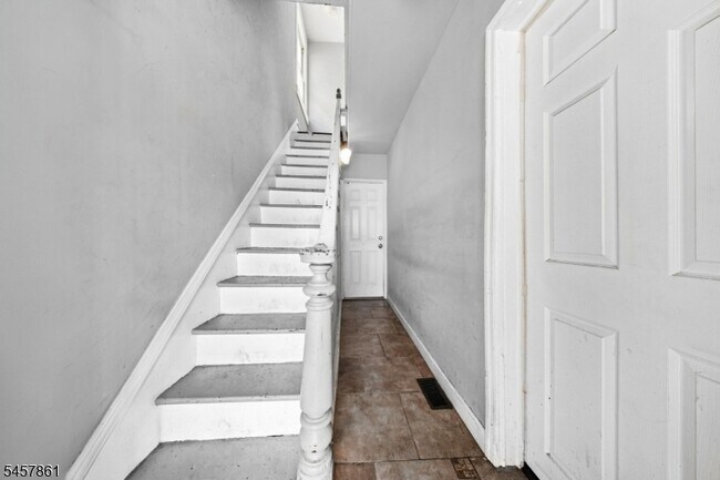Photo - 133 Smith St