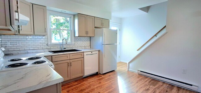 Photo - 2 Bedroom 1 Bathroom in Elizabethtown!