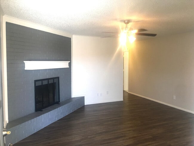 Photo - 7918 Aberdeen Ave