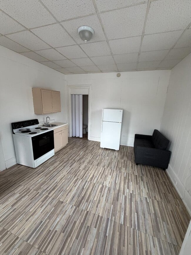 Photo - 19 Walnut St