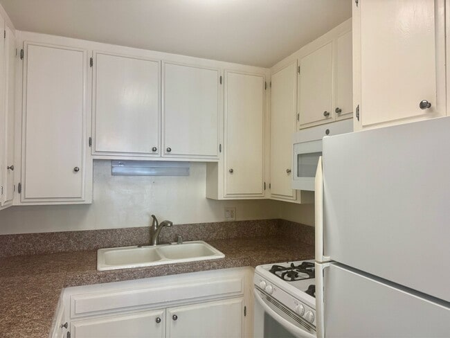 Photo - 4012 Mississippi St Unit 13