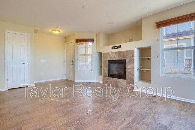 Photo - 14300 Waterside Ln