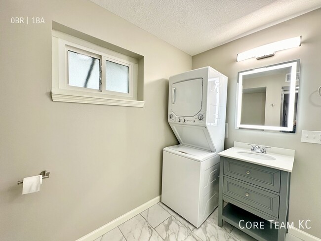 Photo - 1132 W 41st-9W Unit 9W