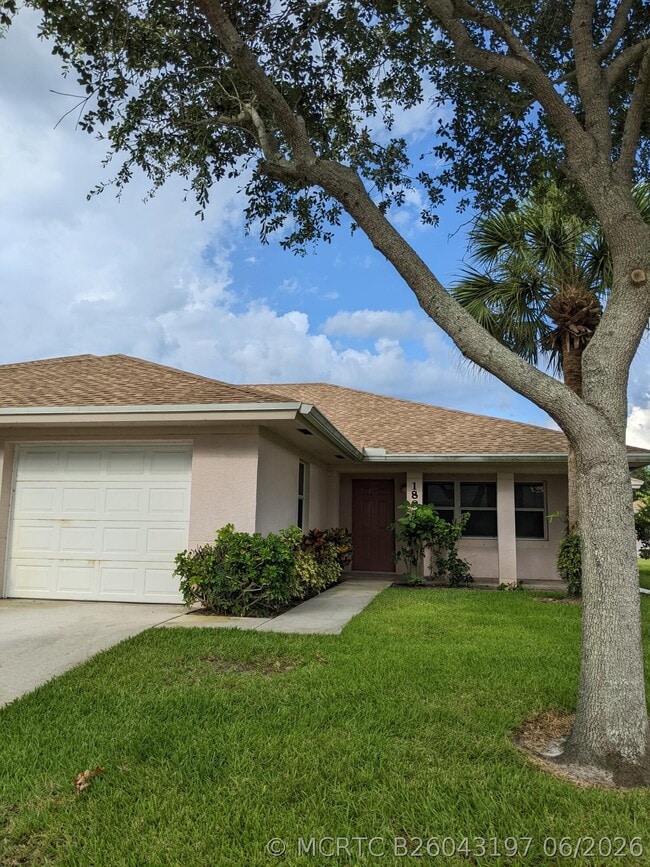 1804 Blue Heron Ln