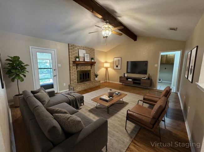 Photo - 2212 Phyllis Dr