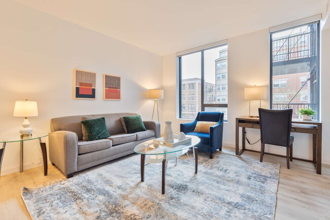 Building Photo - 60 Kilmarnock St Rental